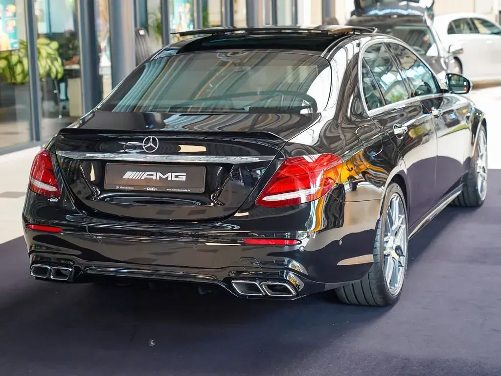 Gebraucht Mercedes E63 AMG AMG 571 PS (419 kW) 2018 Obsidianschwarz Limousine
