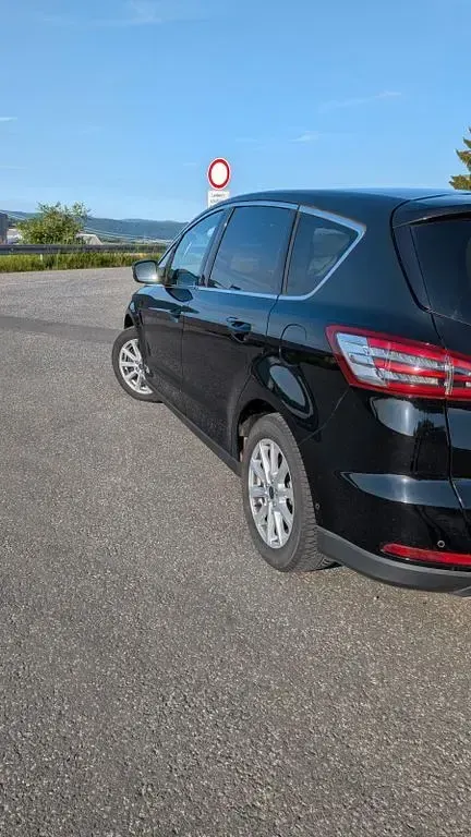 Gebraucht Ford S-MAX Titanium 179 PS (131 kW) 2017 Schwarz Van / Kleinbus
