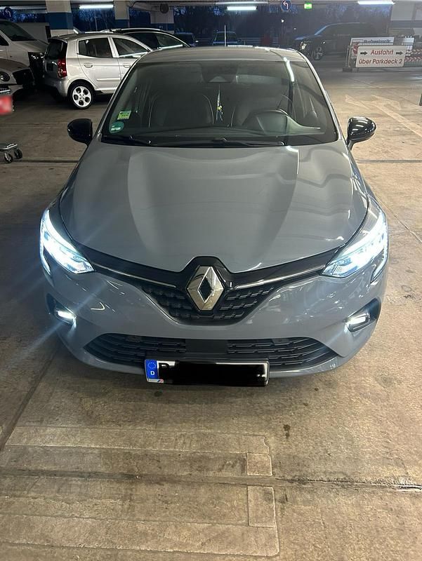 Gebraucht Renault Clio V Edition One 131 PS (96 kW) 2021 Grau Limousine