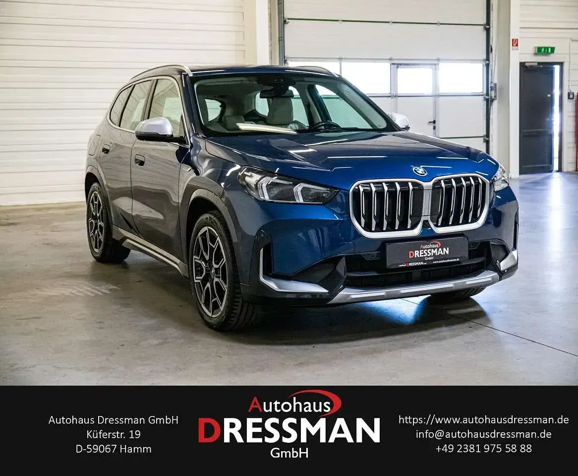 Second-hand BMW X1 xLine 326 CP (239 kW) 2023 Albastru SUV