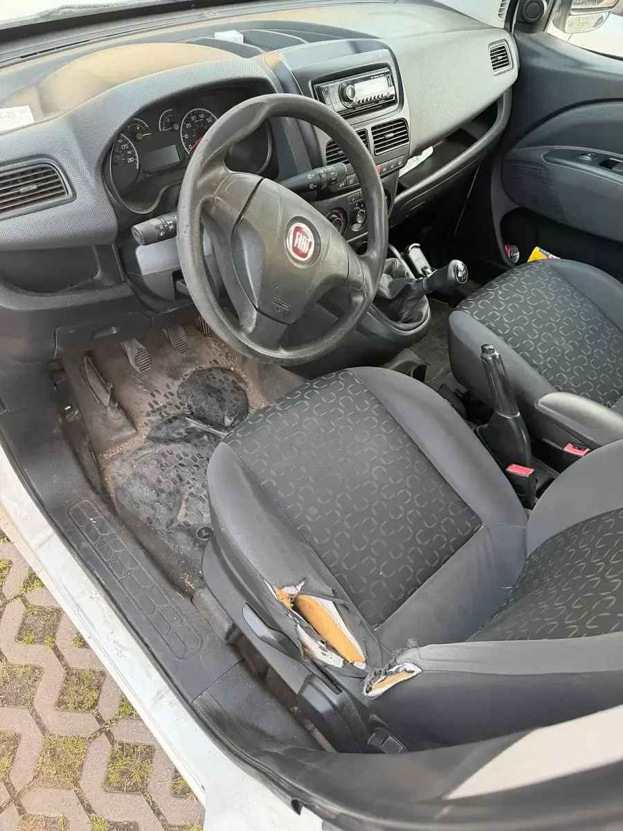 Gebraucht Fiat Doblò 95 PS (69 kW) 2009 Weiß Van / Kleinbus