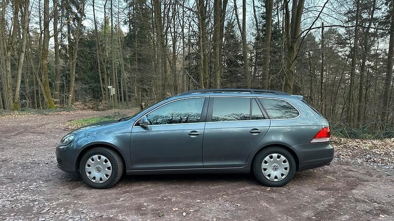 Gebraucht VW Golf VI 105 PS (77 kW) 2011 Grau Kleinwagen