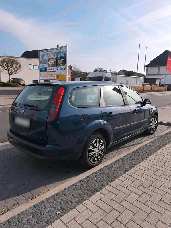 Używany Ford Focus 101 KM (74 kW) 2006 Niebieski Kombi