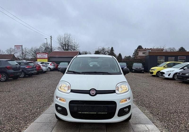 Gebraucht Fiat Panda Pop 69 PS (50 kW) 2018 Bianco divino/zenit/ghiaccio/g Kleinwagen