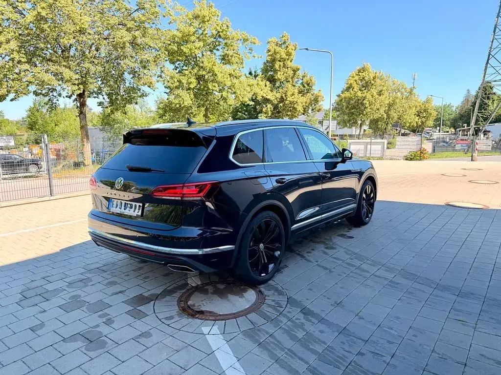 Gebraucht VW Touareg Elegance 286 PS (210 kW) 2018 Schwarz SUV