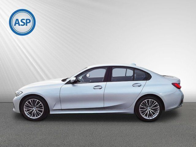 Gebraucht BMW 320 Advantage 190 PS (139 kW) 2019 Silber metallic Limousine