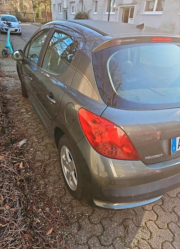 Gebraucht Peugeot 207 95 PS (69 kW) 2007 Grau Limousine