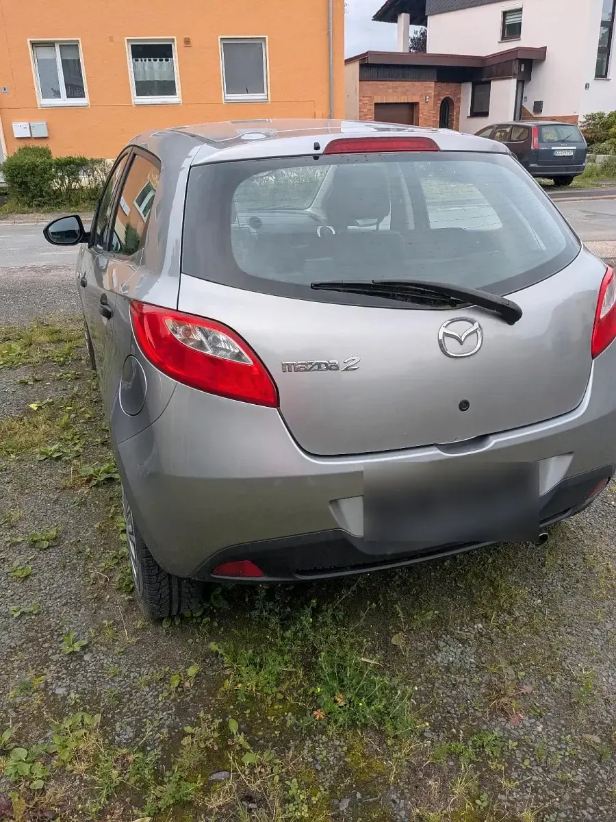 Gebraucht Mazda 2 75 PS (55 kW) 2010 Grau Kleinwagen