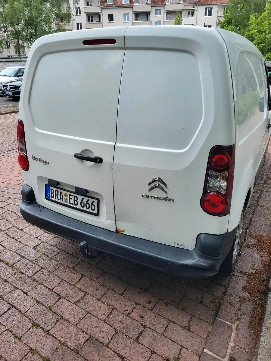 Gebraucht Citroën Berlingo 75 PS (55 kW) 2012 Weiß Van / Kleinbus