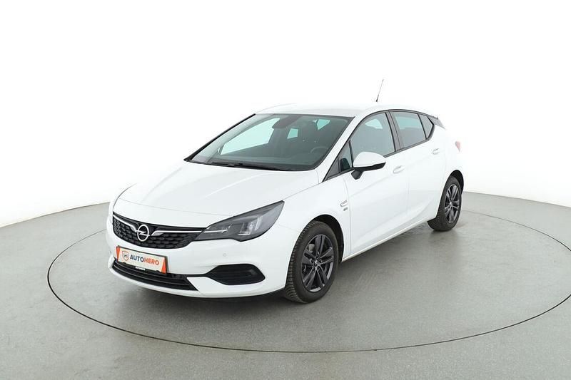 Weiß Gebraucht 2019 Opel Astra Limousine | 11.420 € (Fairer Preis) - Bild 1/3