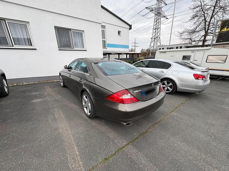 Gebraucht Mercedes CLS320 224 PS (164 kW) 2007 Andere farben Limousine