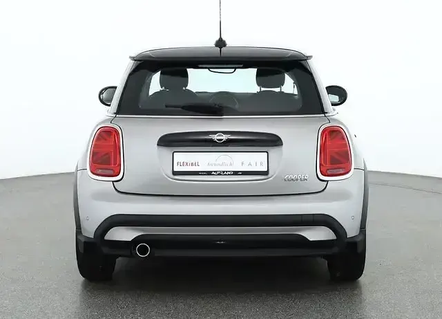 Gebraucht Mini Cooper Essential 136 PS (100 kW) 2023 Grau Kleinwagen