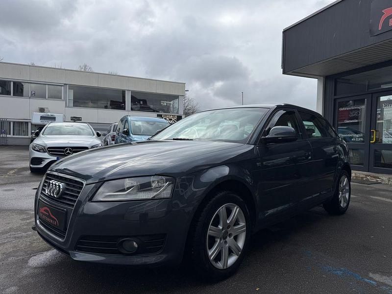 Gebraucht Audi A3 Ambiente 160 PS (117 kW) 2010 Grau Kleinwagen