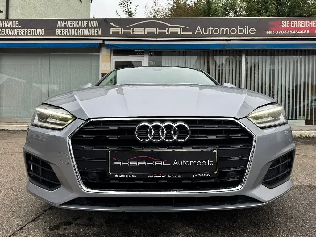Gebraucht Audi A5 Sportback 163 PS (119 kW) 2020 Florettsilber metallic Kleinwagen