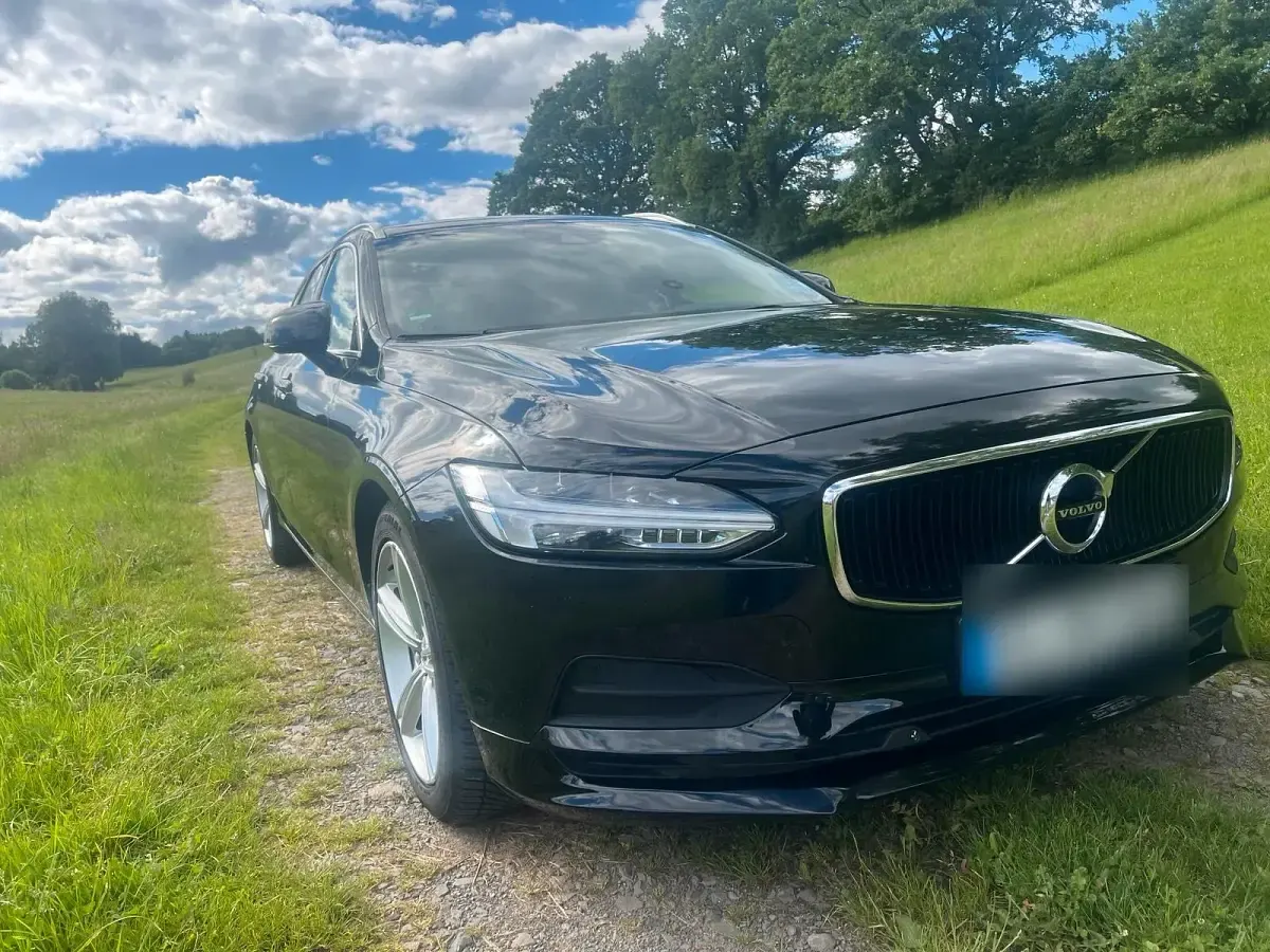 Gebraucht Volvo V90 Momentum 190 PS (139 kW) 2018 Schwarz Kombi