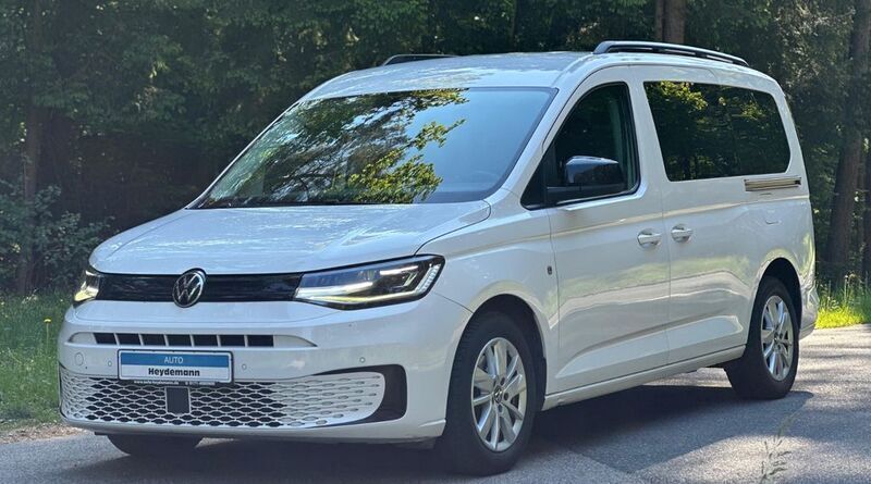 Weiß Gebraucht 2022 VW Caddy Maxi Basis Van / Kleinbus | 18.490 € - Bild 1/4