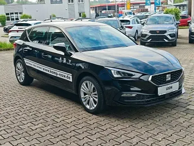 Gebraucht Seat Leon Style 150 PS (110 kW) 2024 Schwarz Limousine