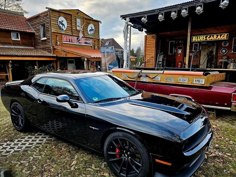 Schwarz Gebraucht 2024 Dodge Challenger Coupé | 50.000 € - Bild 1/4