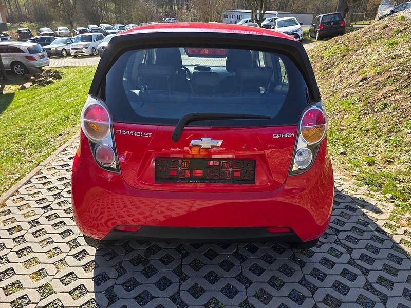 Gebraucht Chevrolet Spark 68 PS (50 kW) 2012 Rot Kleinwagen