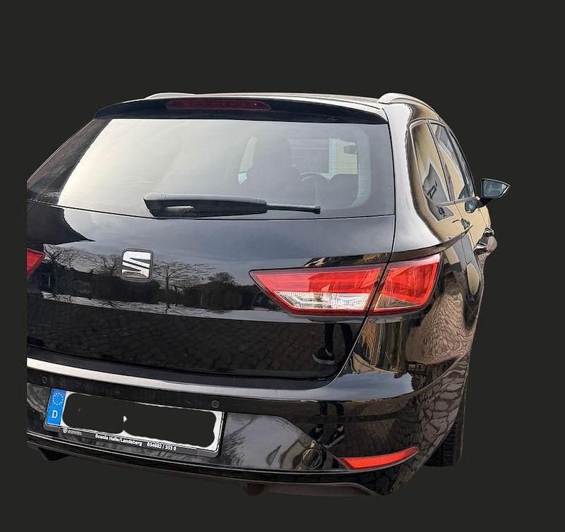 Second-hand Seat Leon Style 116 CP (85 kW) 2018 Negru Berlinǎ