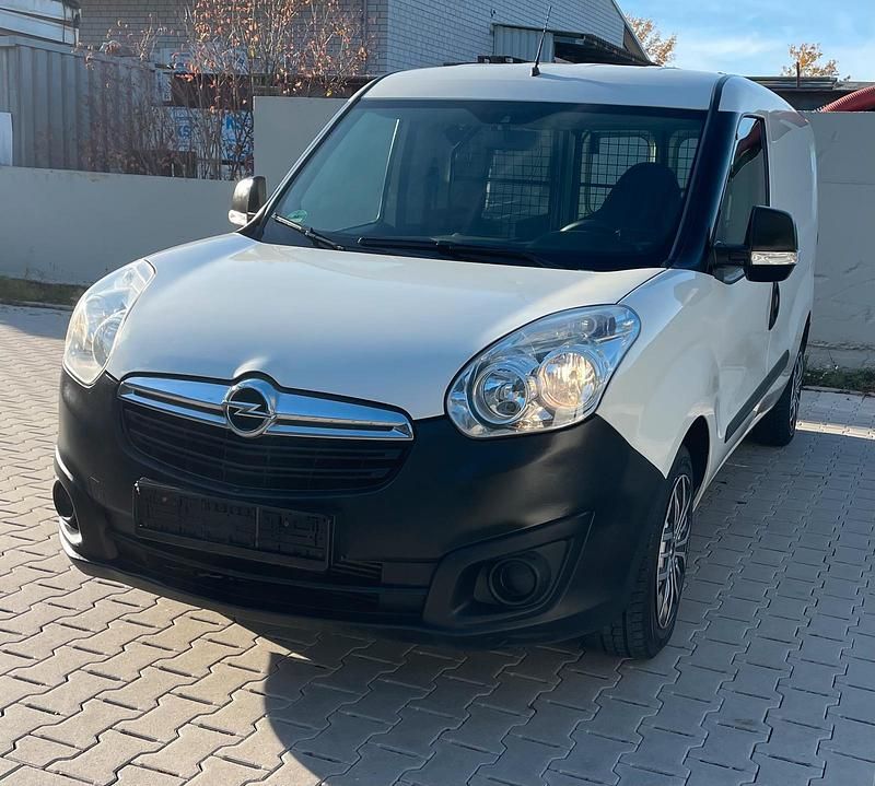 Gebraucht Opel Combo 95 PS (69 kW) 2018 Weiß Van / Kleinbus