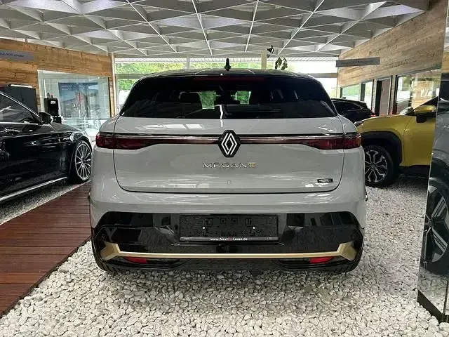 Gebraucht Renault Megane E-Tech Iconic 160 kW (218 PS) 2024 Grau Limousine