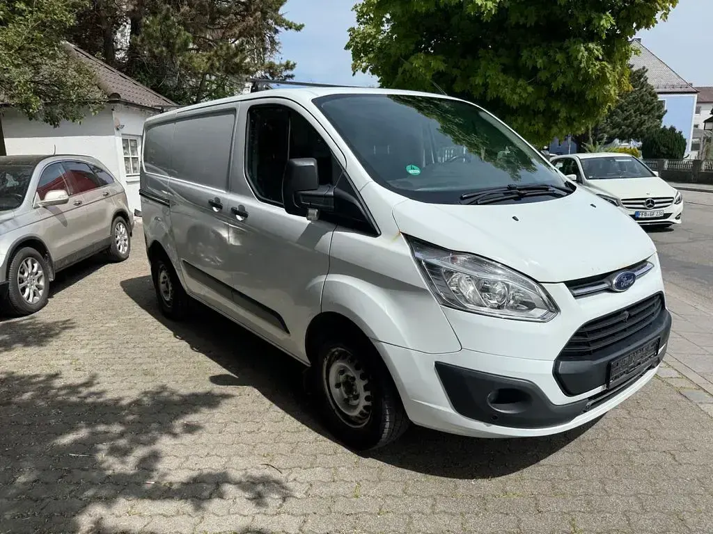Second-hand Ford Transit Custom Trend 131 CP (96 kW) 2017 Alb Berlinǎ