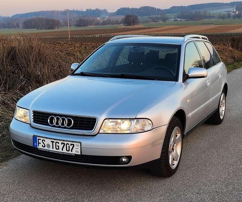 Second-hand Audi A4 116 CP (85 kW) 2000 Argintiu Break