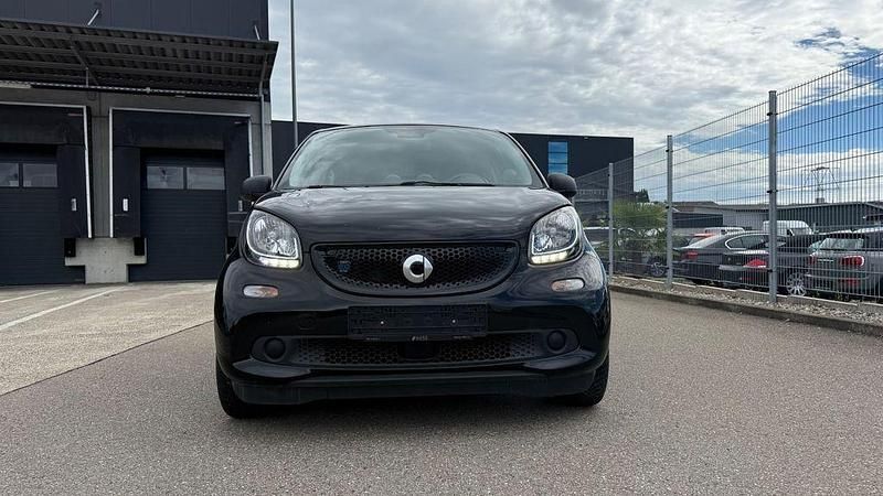 Schwarz Gebraucht 2019 Smart ForFour Electric Drive Limousine | 7.490 € (Fairer Preis) - Bild 1/4