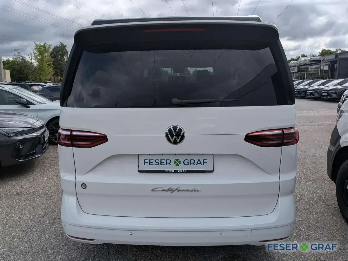 Gebraucht VW California Beach 150 PS (110 kW) 2026 Candyweiß deep black perle... Van