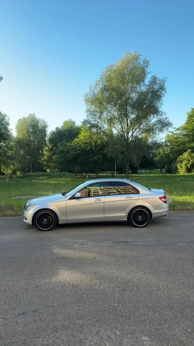 Gebraucht Mercedes C180 160 PS (117 kW) 2007 Silber Limousine
