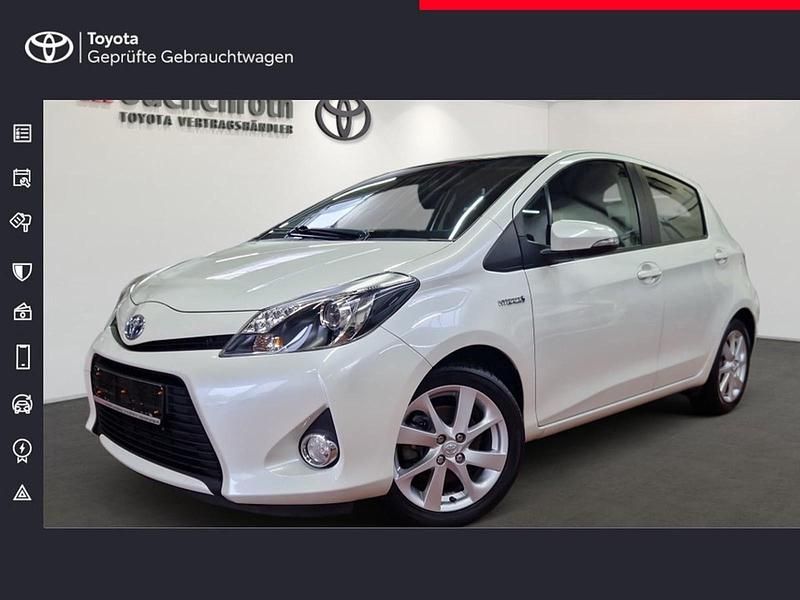 Glacier pearl mica Gebraucht 2013 Toyota Yaris Hybrid Club Kleinwagen | 9.690 € (Fairer Preis) - Bild 1/4