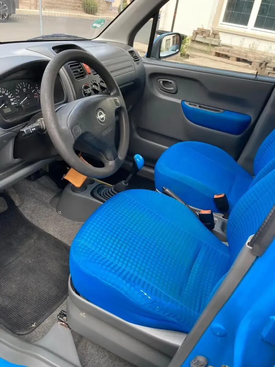 Gebraucht Opel Agila 75 PS (55 kW) 2001 Blau Van / Kleinbus