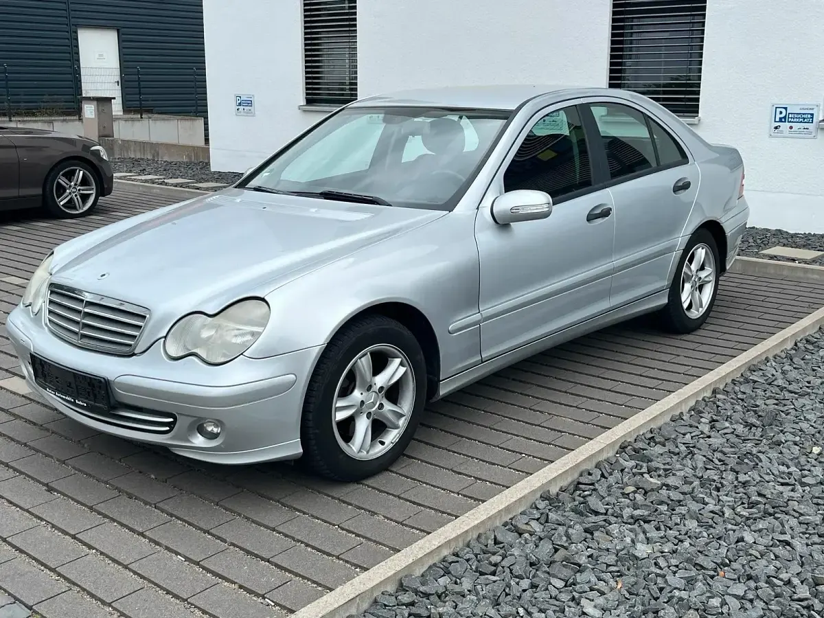 Gebraucht Mercedes C280 231 PS (169 kW) 2005 Silber Limousine