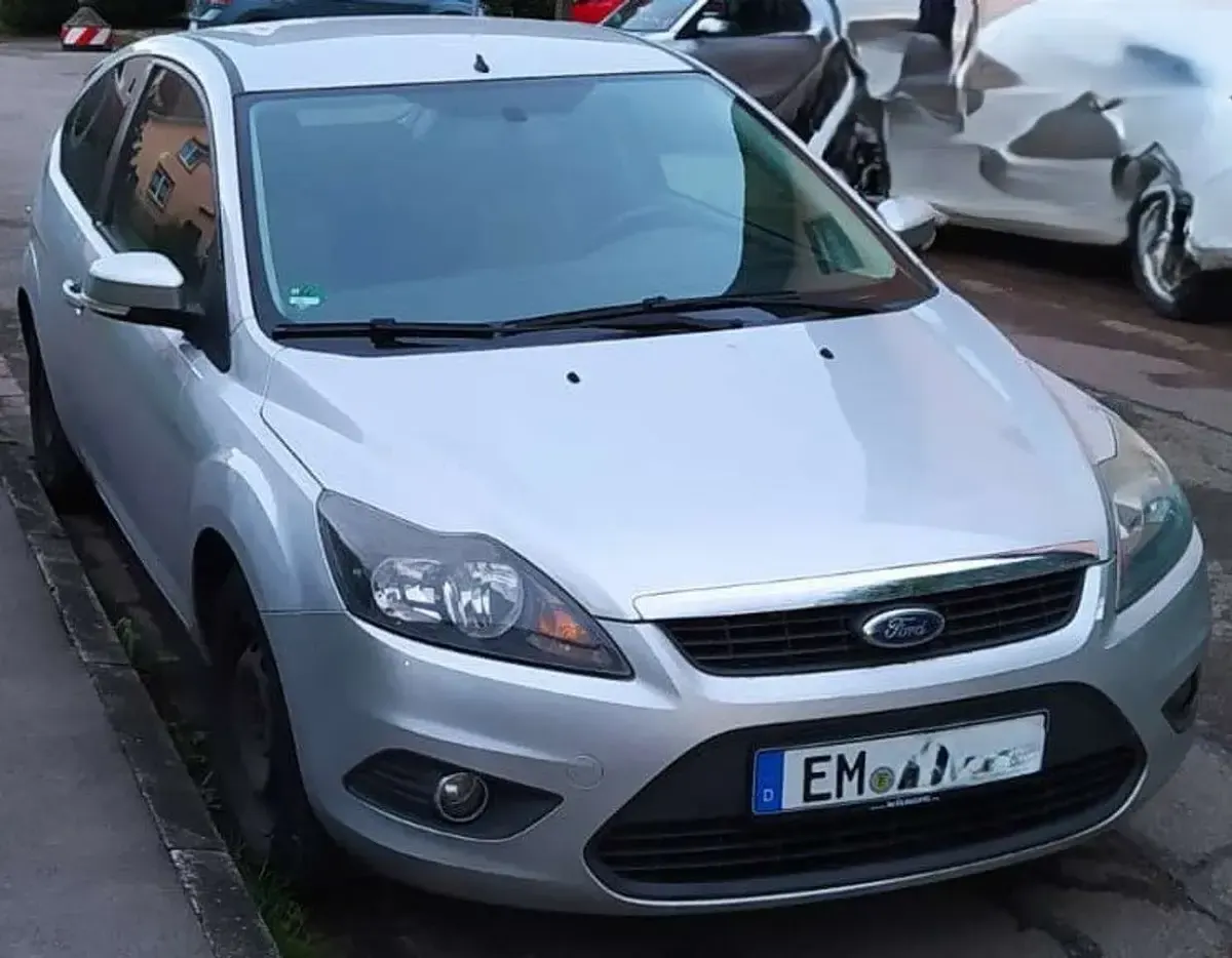 Gebraucht Ford Focus Sport 116 PS (85 kW) 2009 Silber Limousine