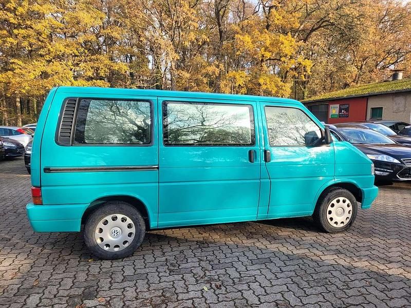 Gebraucht VW Caravelle 77 PS (56 kW) 1996 Grün Van / Kleinbus