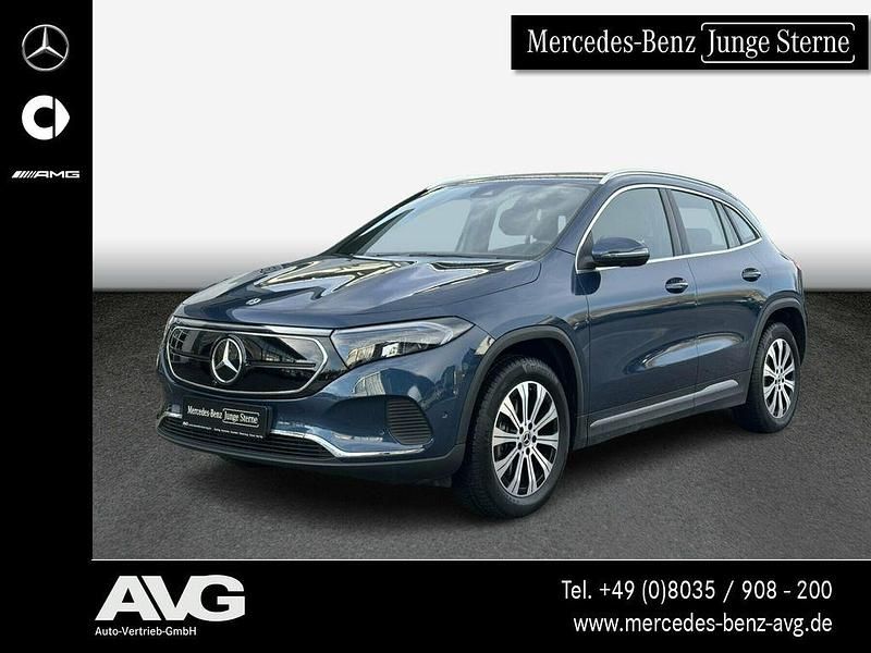 Blau Gebraucht 2022 Mercedes EQA250 Progressive SUV | 32.800 € (Fairer Preis) - Bild 1/4