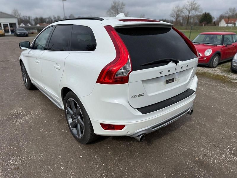 Gebraucht Volvo XC60 R-Design 305 PS (224 kW) 2011 Weiß SUV