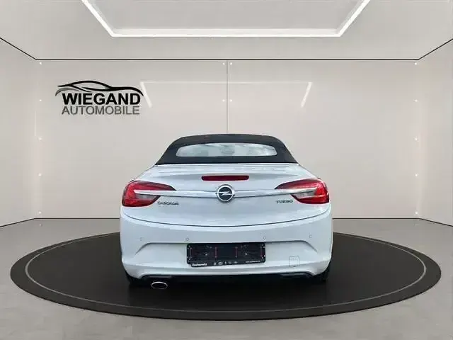 Gebraucht Opel Cascada Edition 120 PS (88 kW) 2013 Weiß Cabrio
