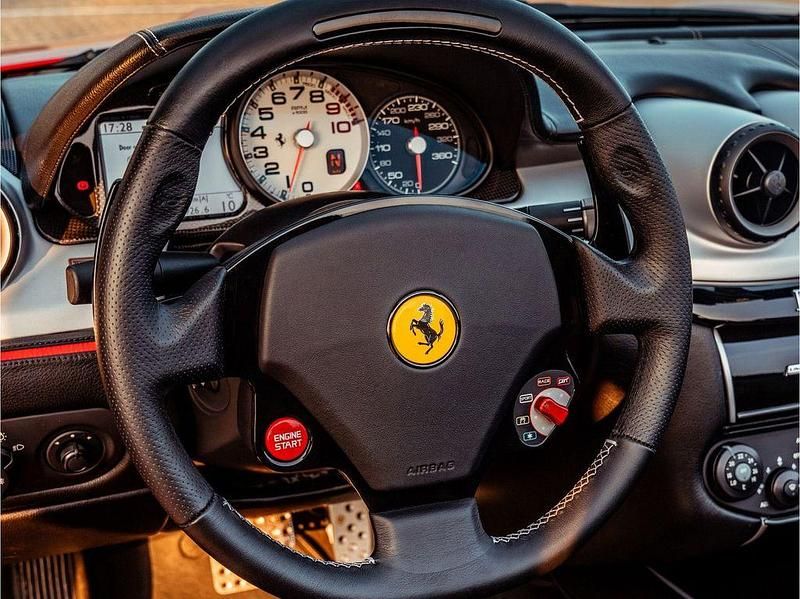 Gebraucht Ferrari 599 670 PS (492 kW) 2011 Rot Coupé