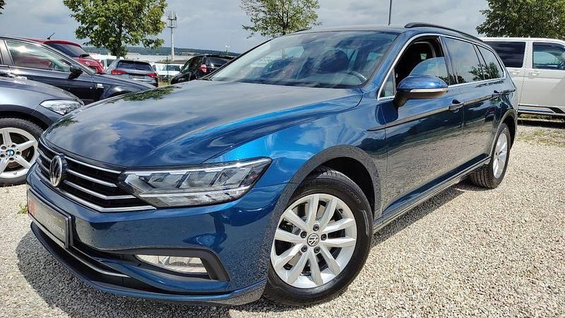 Blau Gebraucht 2020 VW Passat Business Kombi | 14.250 € (Etwas zu teuer) - Bild 1/4
