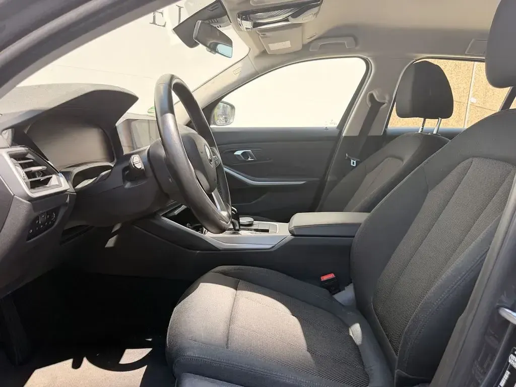 Gebraucht BMW 320e Advantage 204 PS (150 kW) 2022 Mineralgrau metallic Kombi