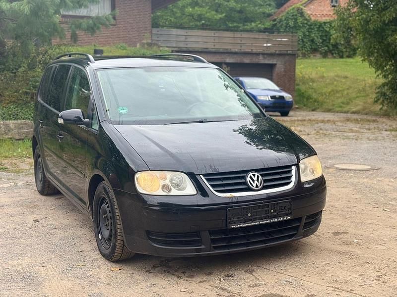 Schwarz Gebraucht 2004 VW Touran Van / Kleinbus | 1.100 € (Guter Preis) - Bild 1/4