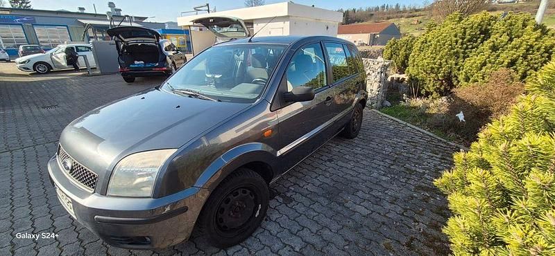 Gebraucht Ford Fusion Ambiente 101 PS (74 kW) 2002 Grau Kleinwagen