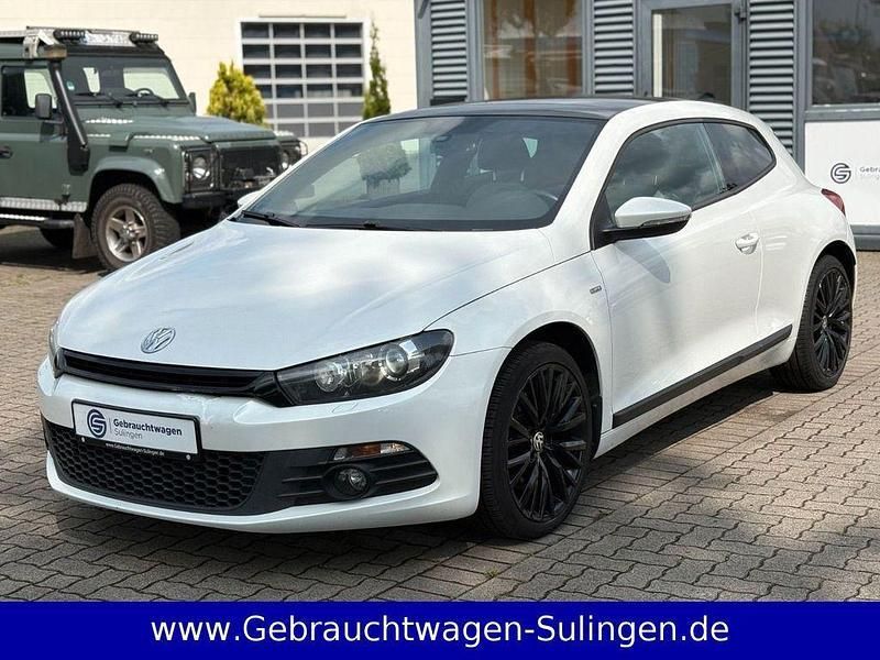 Weiß Gebraucht 2014 VW Scirocco Life Coupé | 10.895 € (Guter Preis) - Bild 1/4