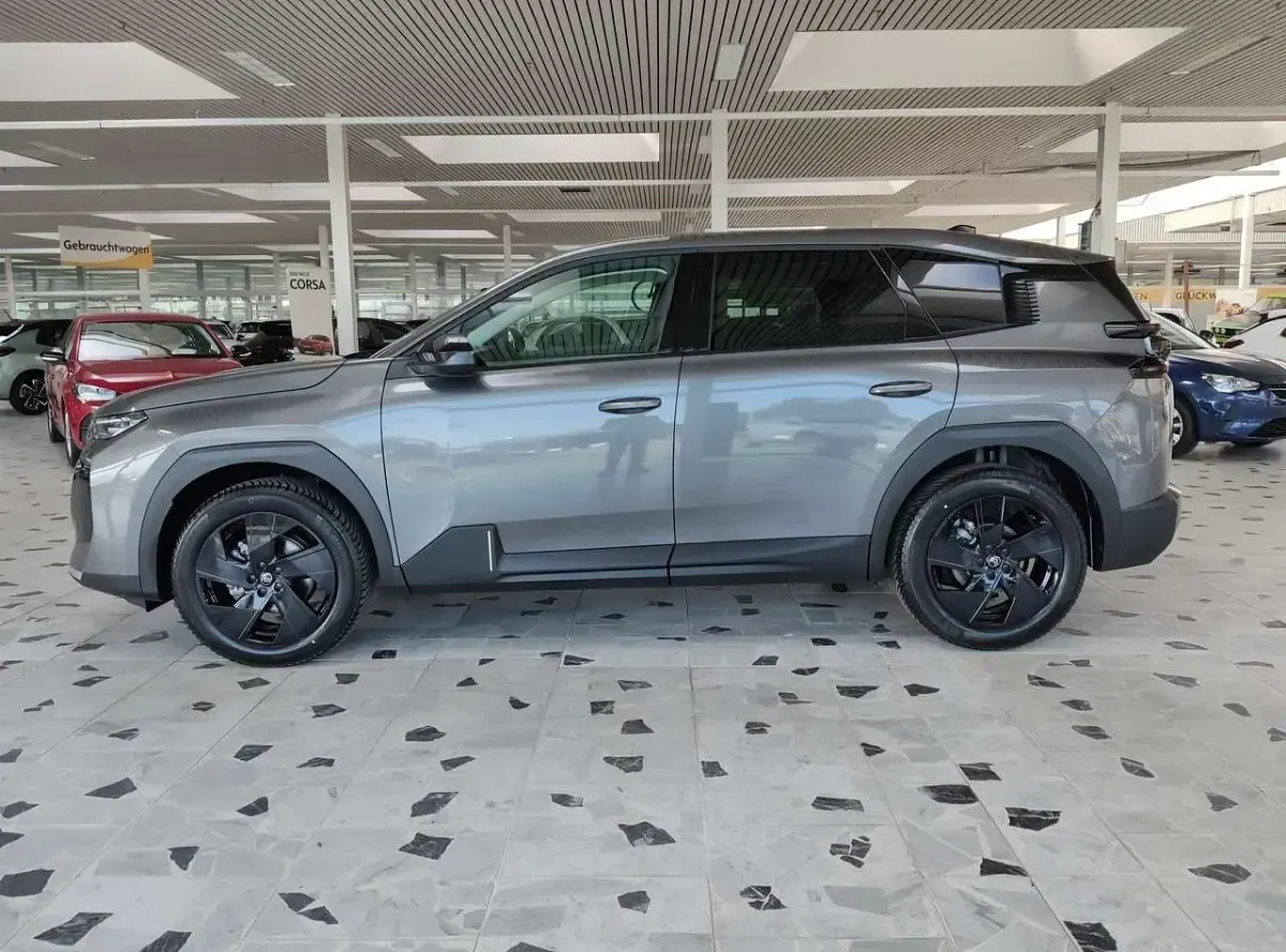 Neu Citroën C5 Aircross 136 PS (100 kW) 2026 Grau SUV