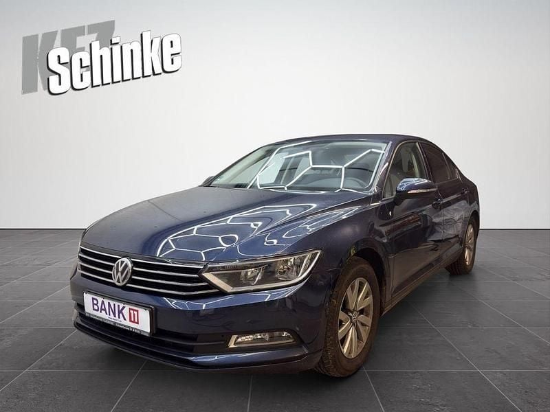 Gebraucht VW Passat Trendline 125 PS (91 kW) 2017 Blau Limousine