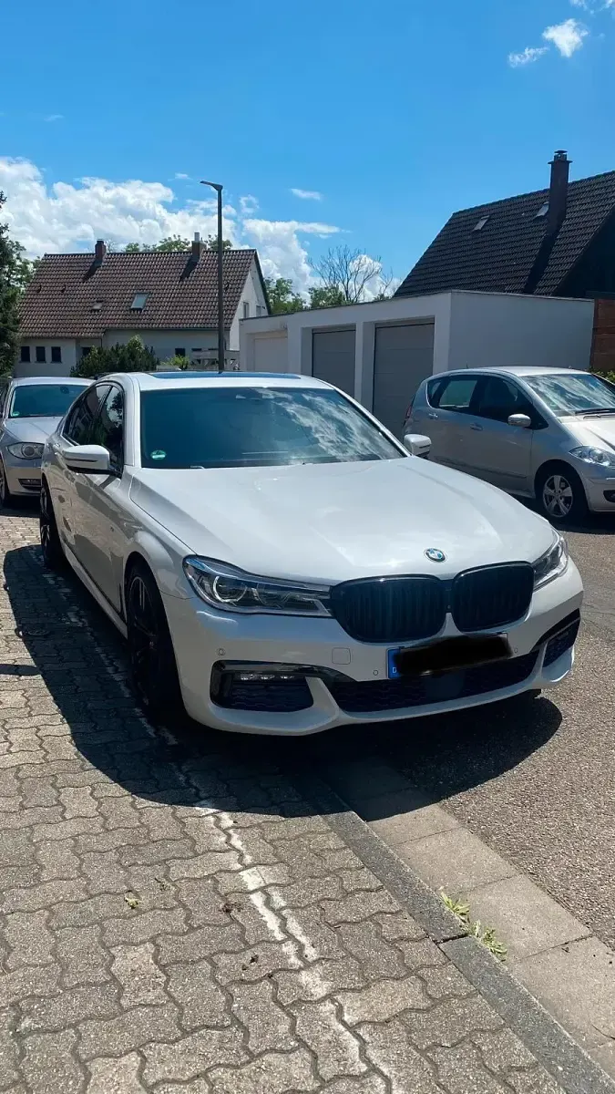 Gebraucht BMW 730 M Sport 265 PS (194 kW) 2017 Weiß Limousine