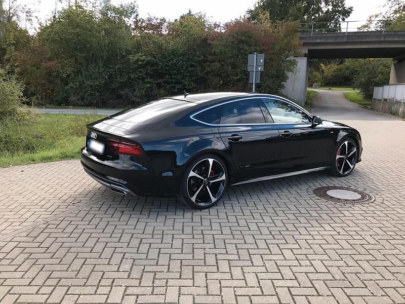 Gebraucht Audi A7 Ambiente 272 PS (200 kW) 2016 Schwarz Kleinwagen