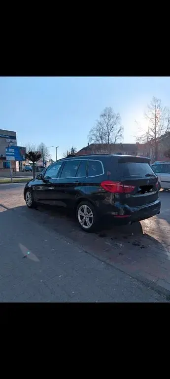 Gebraucht BMW 220 Gran Tourer Sport Line 190 PS (139 kW) 2017 Schwarz Van / Kleinbus